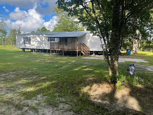 3 bed, 1906 sqft, $1,450 — Photo 1