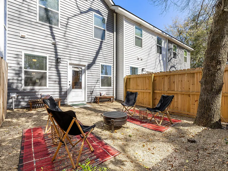 4231 Barnwell Ave — Photo 14