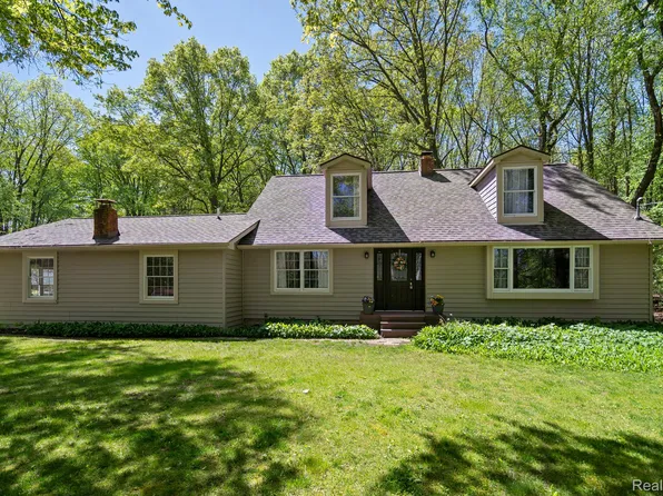 7630 Dilley Rd, Davisburg, MI 48350