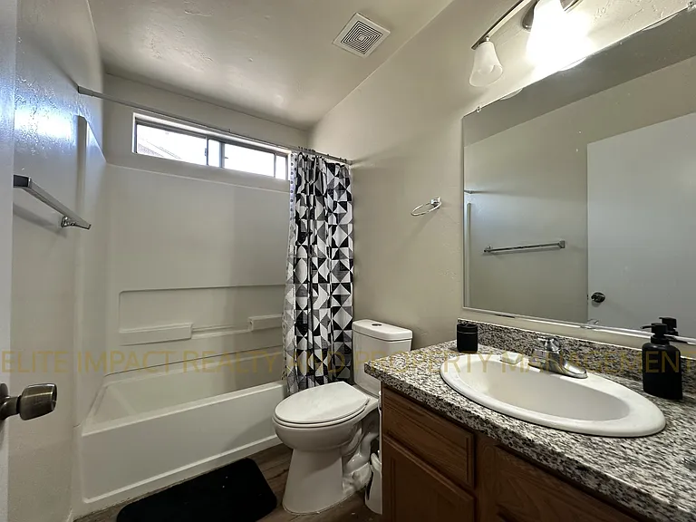 3780 E Felix Blvd — Photo 14