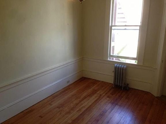 3rd image of 1270 Pine St APT 27