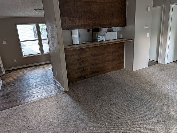 2nd image of 146 Castle Dr