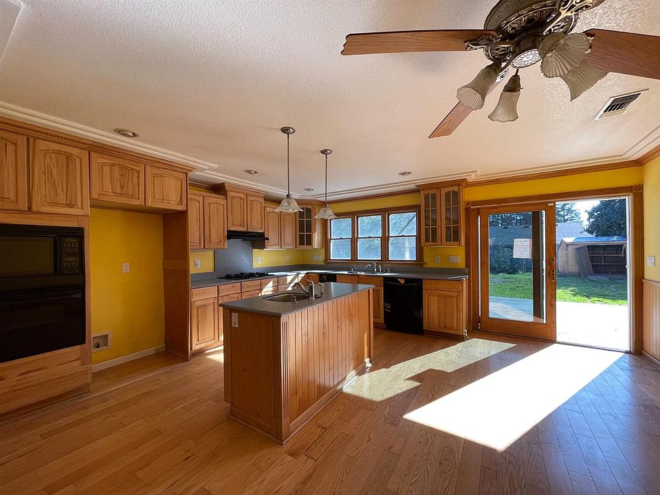 1st image of 8956 Coan Ln