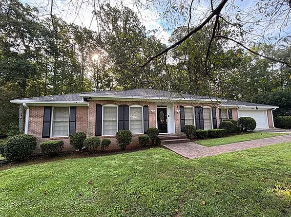 5291 Saffron Dr, Dunwoody, GA 30338