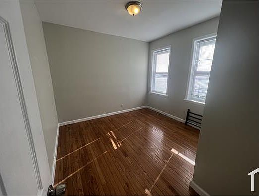 5th image of 489 18th Ave #5