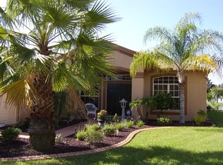 31200 Crestmont Ct, Zephyrhills, FL 33543