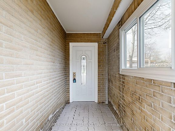 3rd image of 9 Glenridge Rd