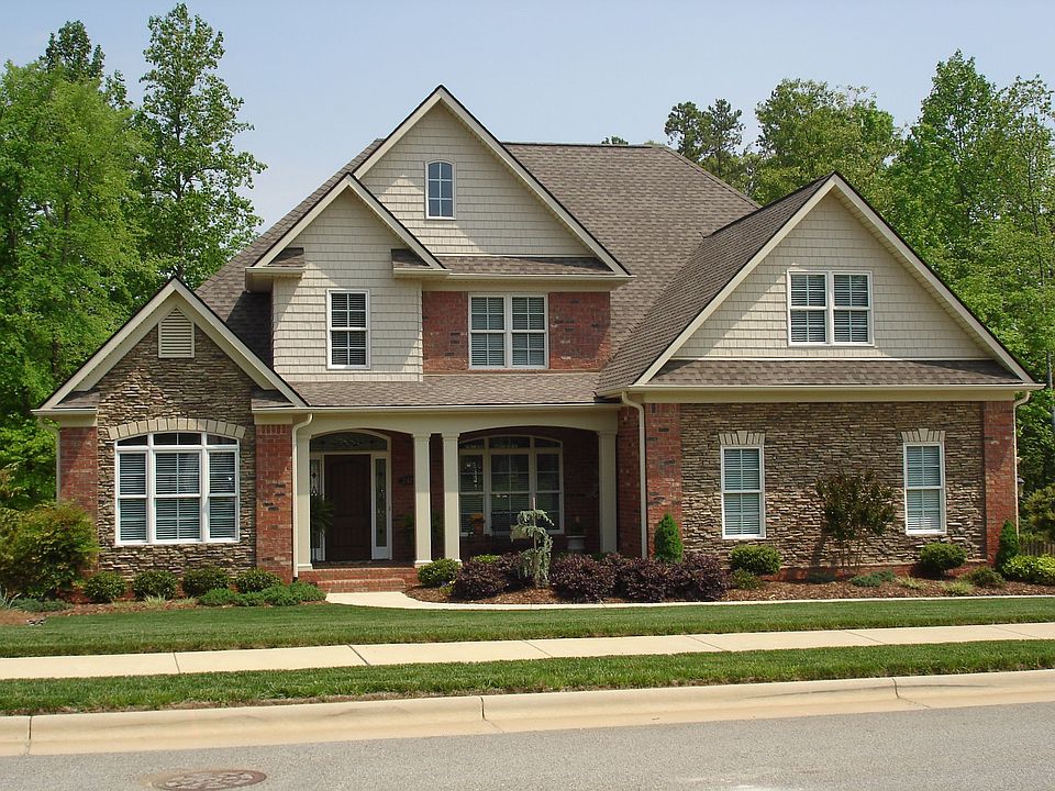2415 Lake Oak Court
