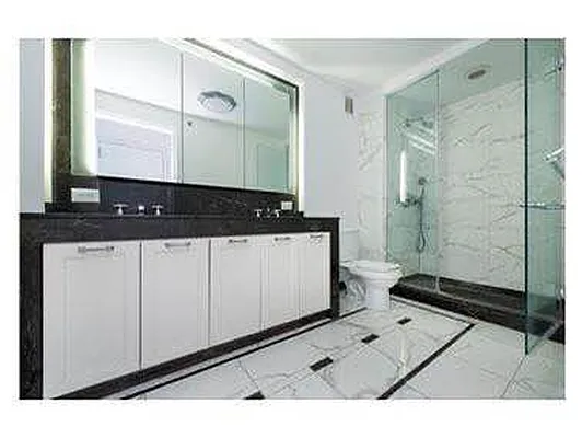 Rented by Douglas Elliman | media 14