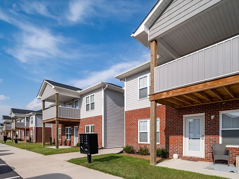 Legacy Park Apartments — Photo 19