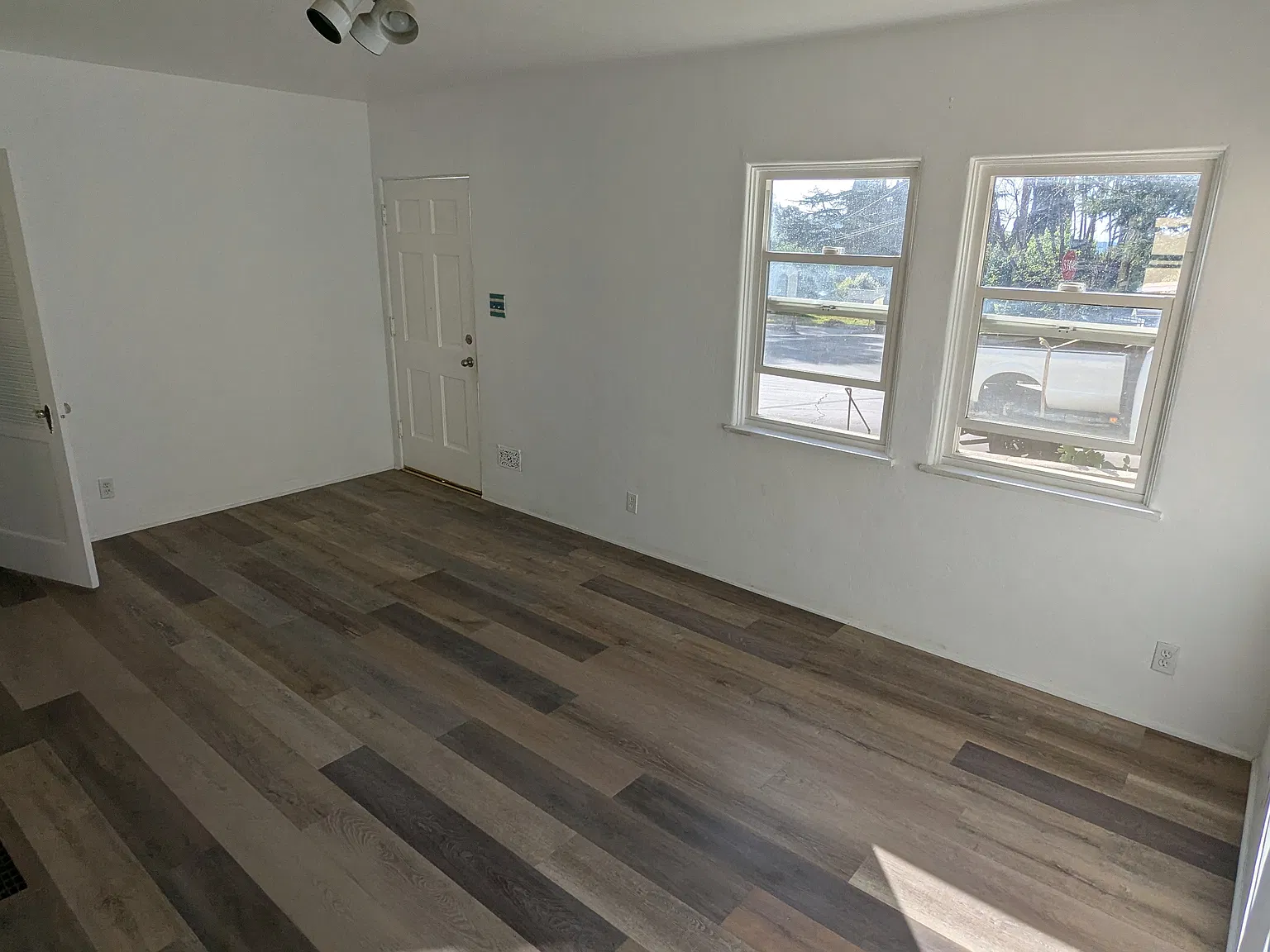 1 bed, 750 sqft, $2,450 — Photo 3
