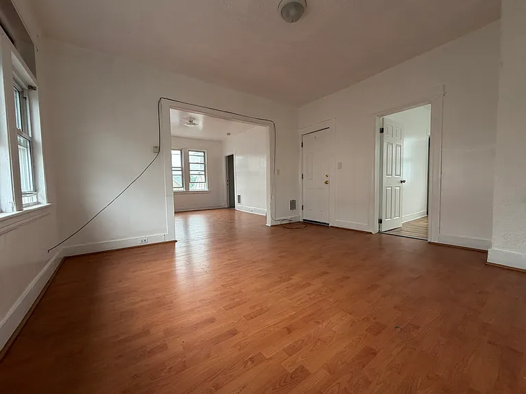 661-665 Capitol Ave #3 — Photo 3