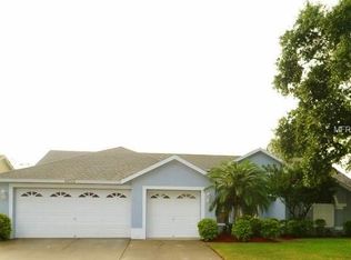 9210 Sunflower Dr, Tampa, FL 33647