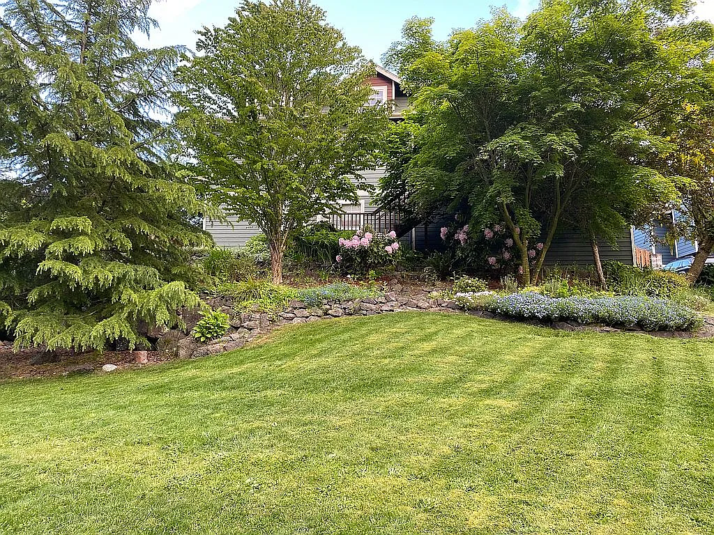 26368 Simon Pl NE photo 1