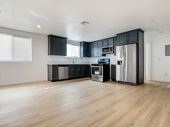 4th image of 2437 1/2 Malabar St