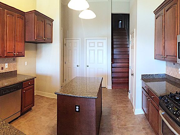 5th image of 154 Cypress Lakes Dr