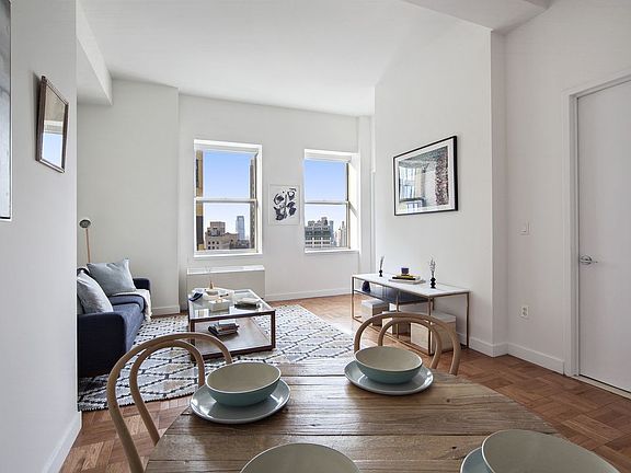 2nd image of 20 Exchange Pl APT 3005