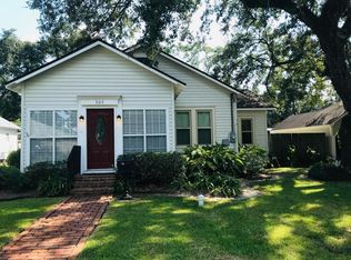 305 5th St, Abbeville, LA 70510