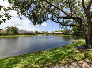 12 Tournament Blvd, Palm Beach Gardens, FL 33418