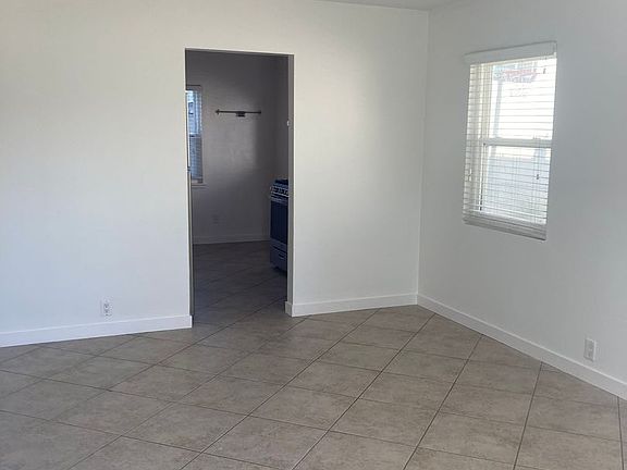 5th image of 819 Calle Puente #A