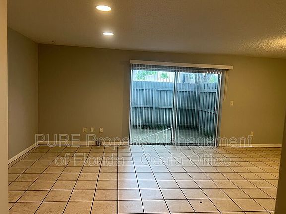 3rd image of 633 NE 28th Ave