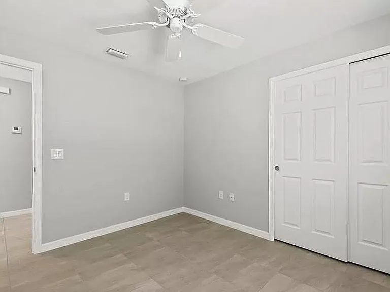 1406 SW Trafalgar Pkwy — Photo 14