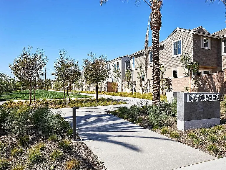 7470 Starry Night Pl — Photo 16