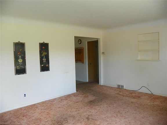 4th image of 7720 Selwick Dr