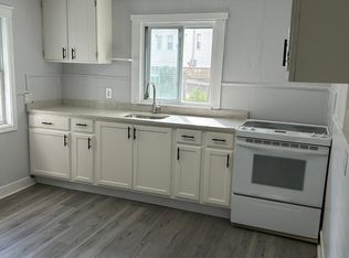 98 Cross St, Southbridge, MA 01550