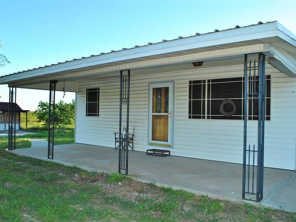 1st image of 131 River Dr