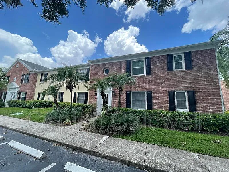 13686 Orange Sunset Dr #201