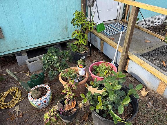 5th image of 8249 Soapberry Ln