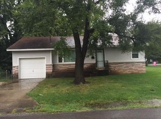 2020 S Weller Ave, Springfield, MO 65804