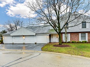 23 Glencoe Ct #101, Naperville, IL 60565