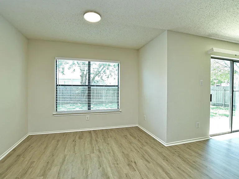 1201 Pike Path — Photo 12