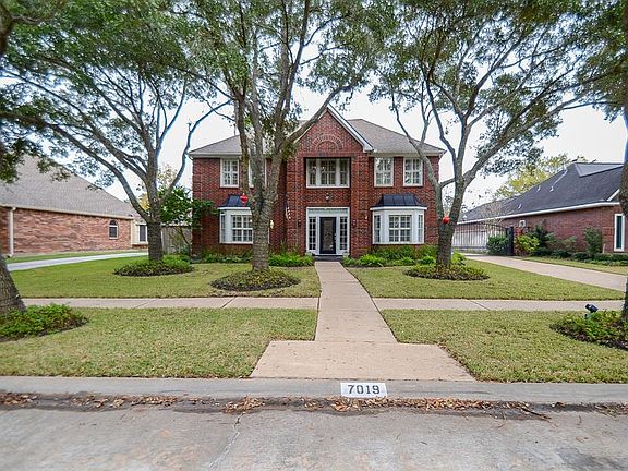 2nd image of 7019 Greatwood Trails Ct