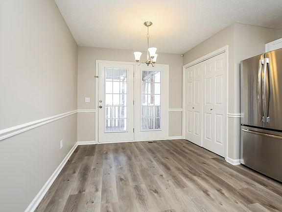 4th image of 125 Oak Leaf Dr