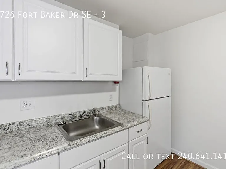2726 Fort Baker Dr SE #3 — Photo 9