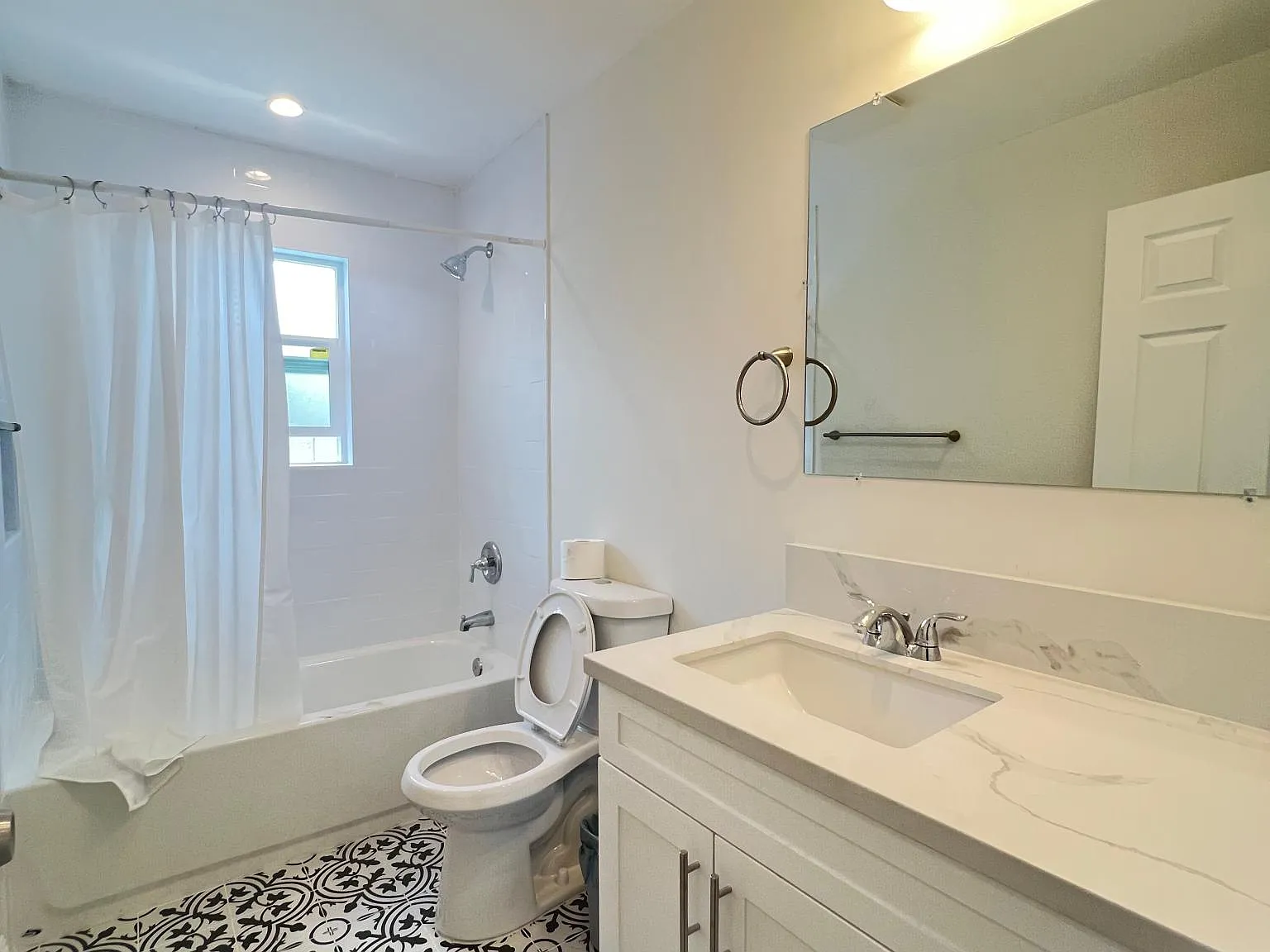 1141 Tobias Dr — Photo 1