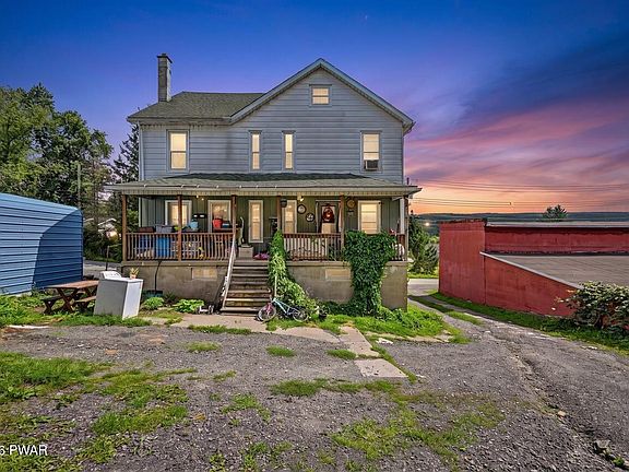 3rd image of 615 Higgins St