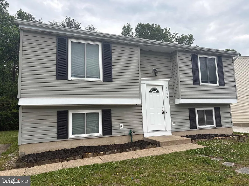 1450 Gesna Dr