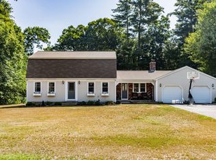 30 Lenox Cir, East Longmeadow, MA 01028