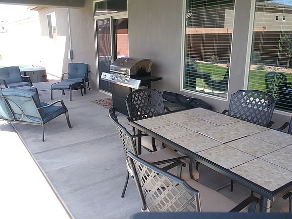 300 sq ft covered patio