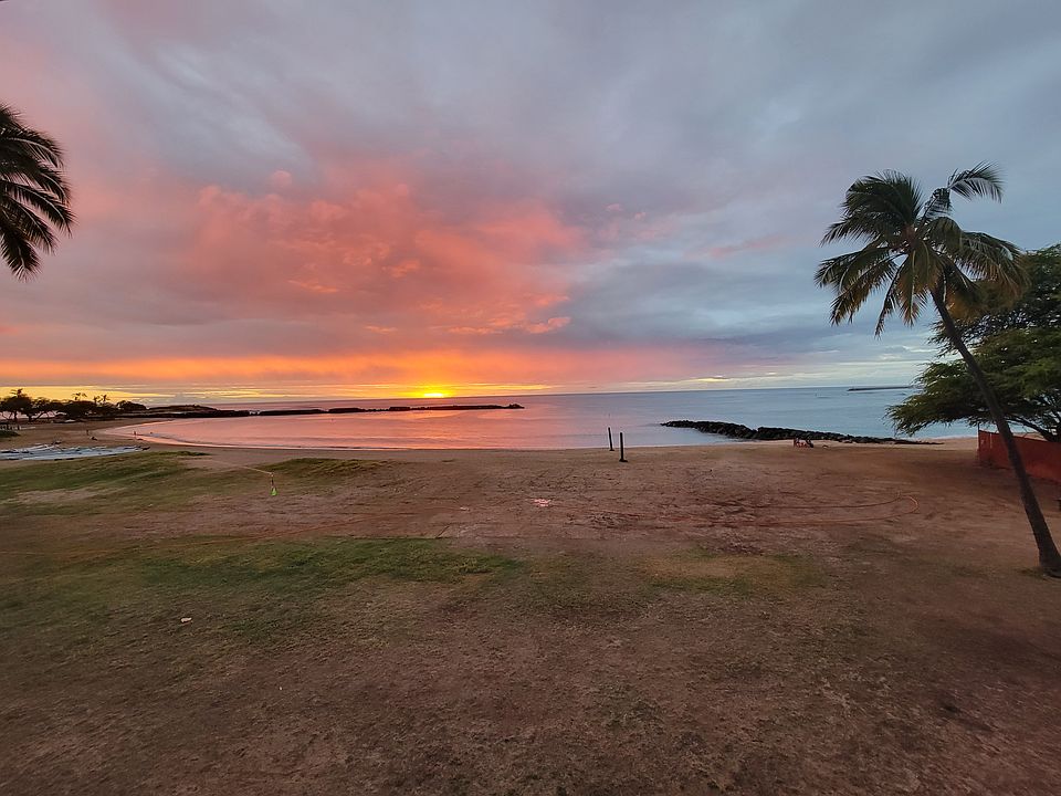Sunset from studio lanai at Pokai Bay.