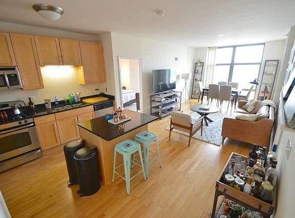 2nd image of 40 E 9th St #1-2209