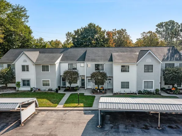 16 Rose Petal Ct, Mount Clemens, MI 48043