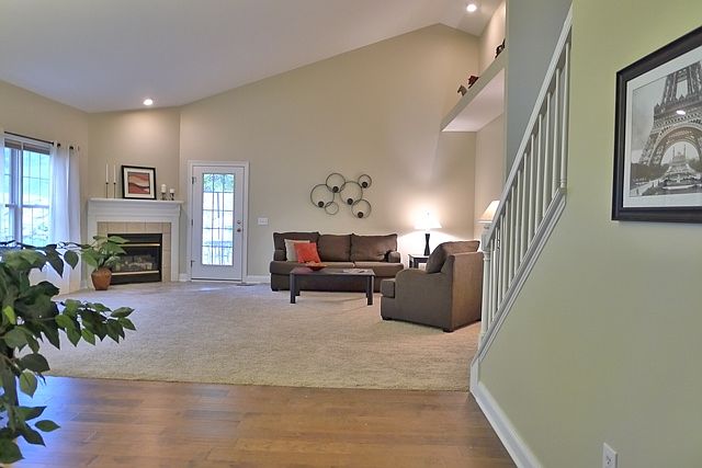 1st image of 204 Stonebridge Ct