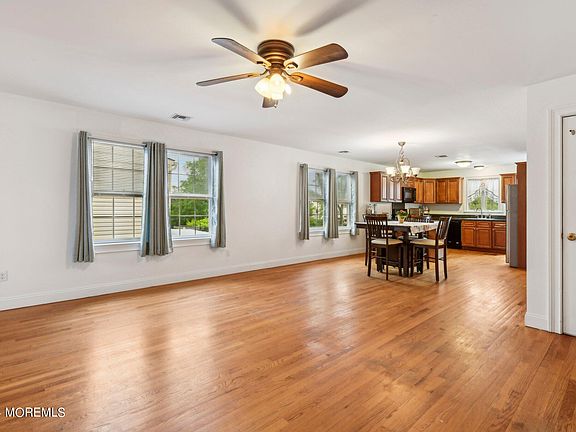 5th image of 63 Brainard Avenue