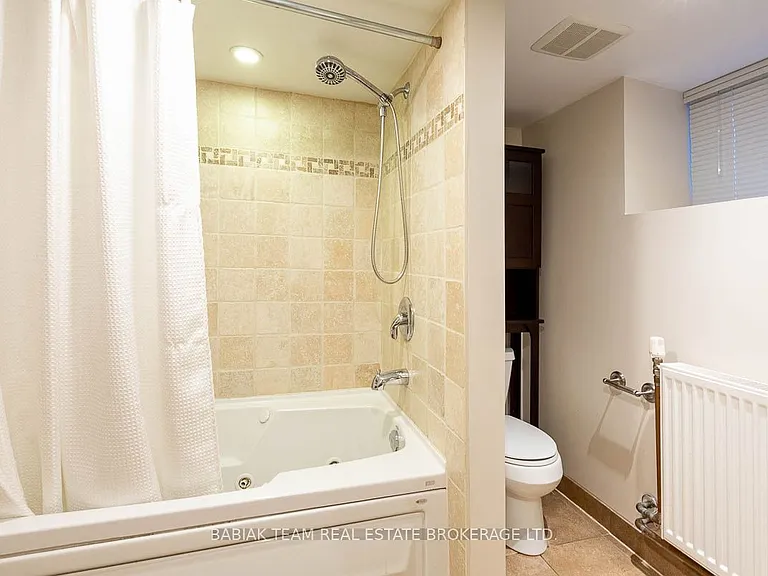 94 Woodside Ave — Photo 30