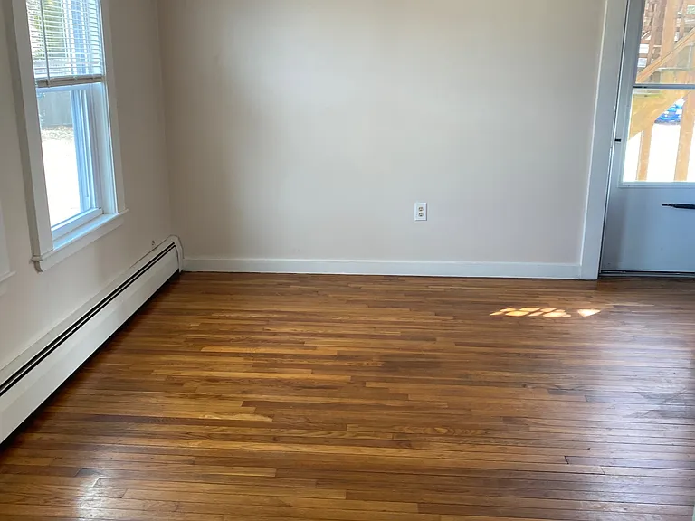 13 Magnolia Ave #1L — Photo 12